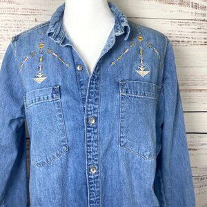 Lucky Brand Women’s Boyfriend Shirt Small S/P Blue Denim Long Sleeve Embroidered